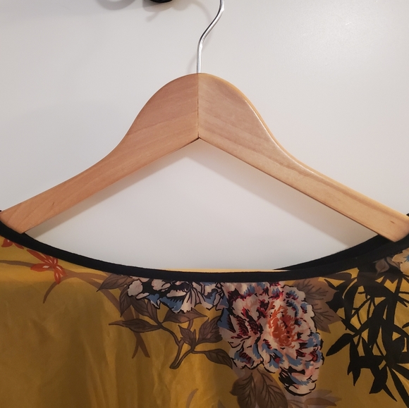 Beautiful soft top - Picture 5 of 6